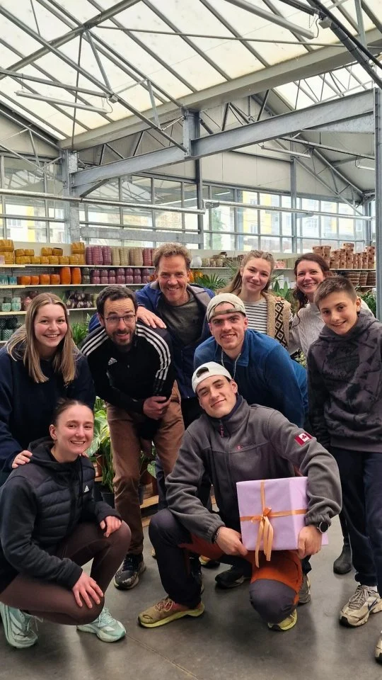 Une autre surprise pour les 10 ans des Journées Printemps...
Les 100 premiers clients repartiront avec un cadeau 🎁 

On vous donne donc rendez vous jeudi 26 mars à 9h pile pour découvrir votre surprise 👀

Promettez nous seulement d'arriver plus calmement que notre équipe 🤗

📍Vegetalerie Ferriere Fleurs
📅 27 route de Sain Bel, L'Arbresle

#surprise #cadeau #printemps #ferrierefleurs #fleur