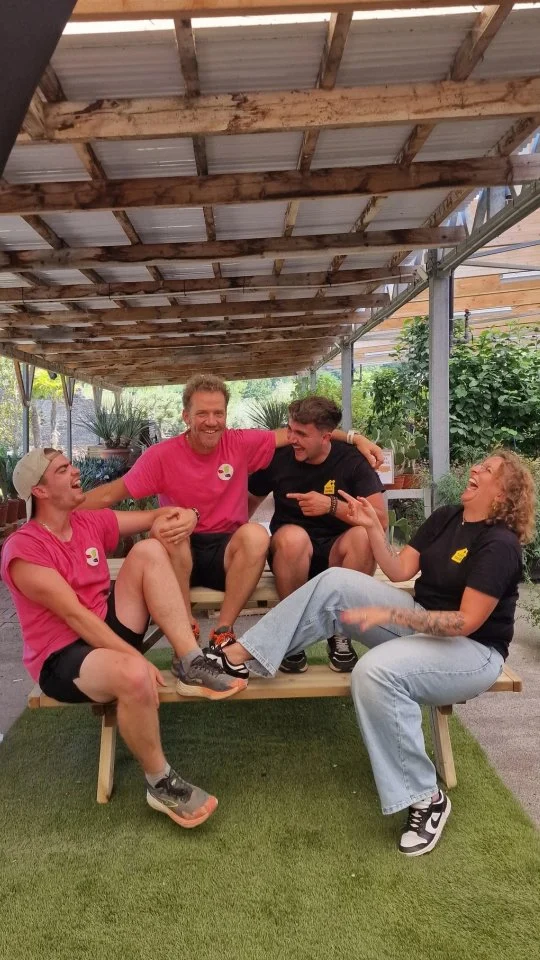 Parce qu'un beau projet commence souvent par une bonne équipe...
Bonnepart Tout Faire et la Végétalerie Ferriere Fleurs unissent leur savoir-faire pour vous accompagner, du premier coup de pelle jusqu'à la dernière plantation 🌳🔧

Construire, aménager et végétaliser ensemble 🤝

Une sélection de produits de chaque enseigne est désormais disponible dans nos deux magasins :
📍 Ferriere Fleurs - 27 route de Sain Bel à L'Arbresle
📍 Bonnepart Tout Faire - 624 route du Bois du Maine à Savigny

#partenaire #equipe #construire #vegetal #projet